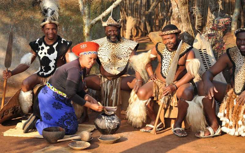 Photos and pictures of: Zulu stick fighting, Shakaland, Kwazulu